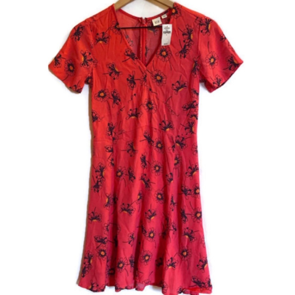 Gap Lightweight Rayon Dress Pink with Flowers. NWT
